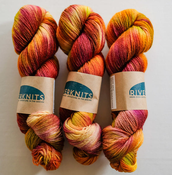 RIVERKNITS Yarn NENE 4-PLY, RHUBARB AND CUSTARD, Bluefaced Leicester Wool